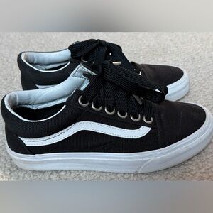 Vans Old Skool Oversized Lace Women’s Size 7.5